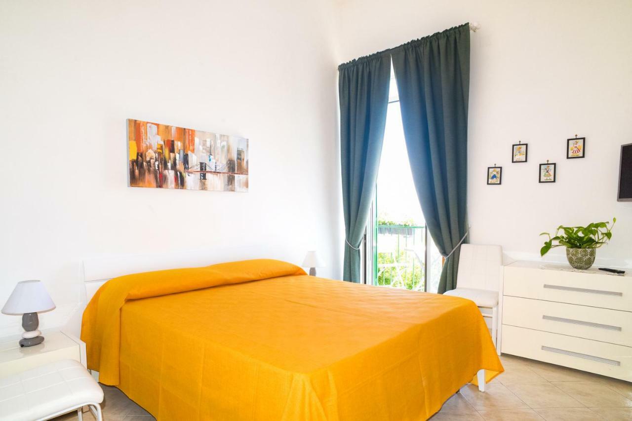 Casa Vacanze Napoli Posillipo エクステリア 写真