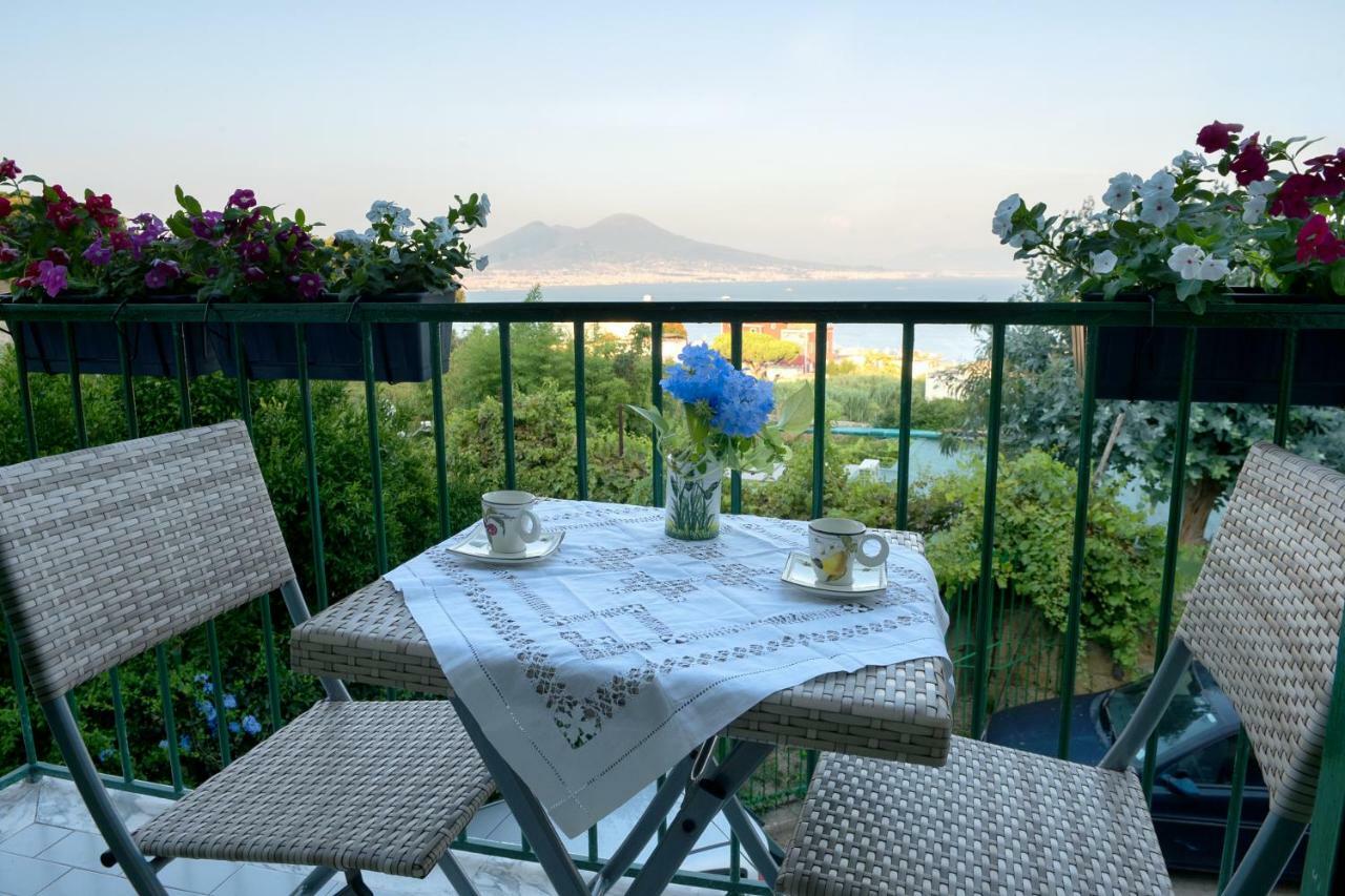 Casa Vacanze Napoli Posillipo エクステリア 写真